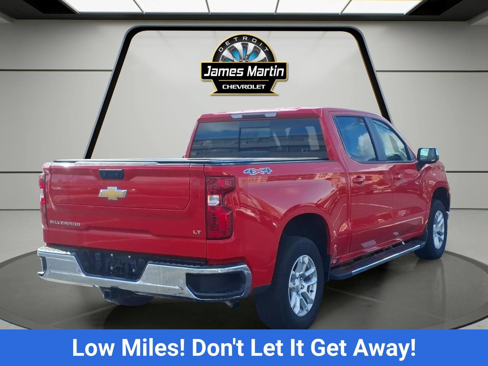 Certified 2024 Chevrolet Silverado 1500 LT w/ Safety Package AWD/4WD image 4