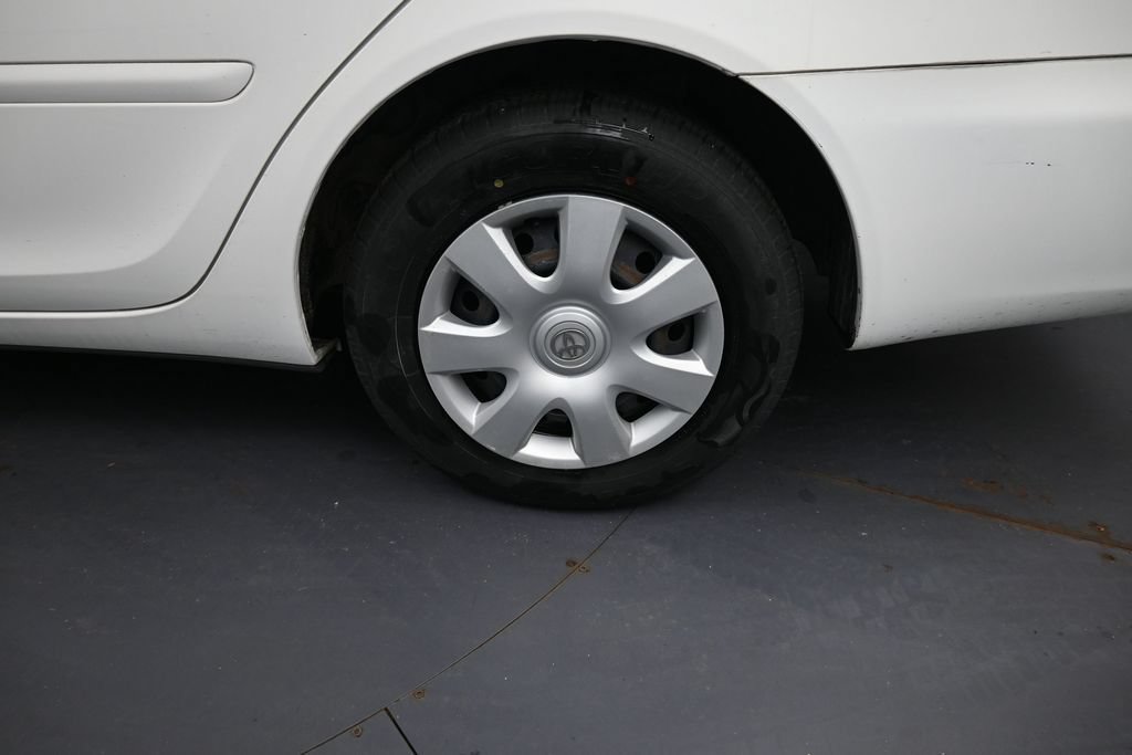Used 2003 Toyota Camry LE FWD image 14