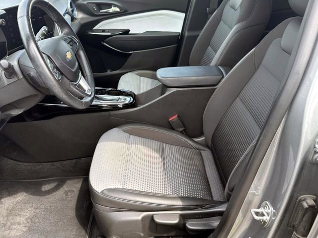 Certified 2024 Chevrolet Trax LT w/ Sunroof Package FWD image 19