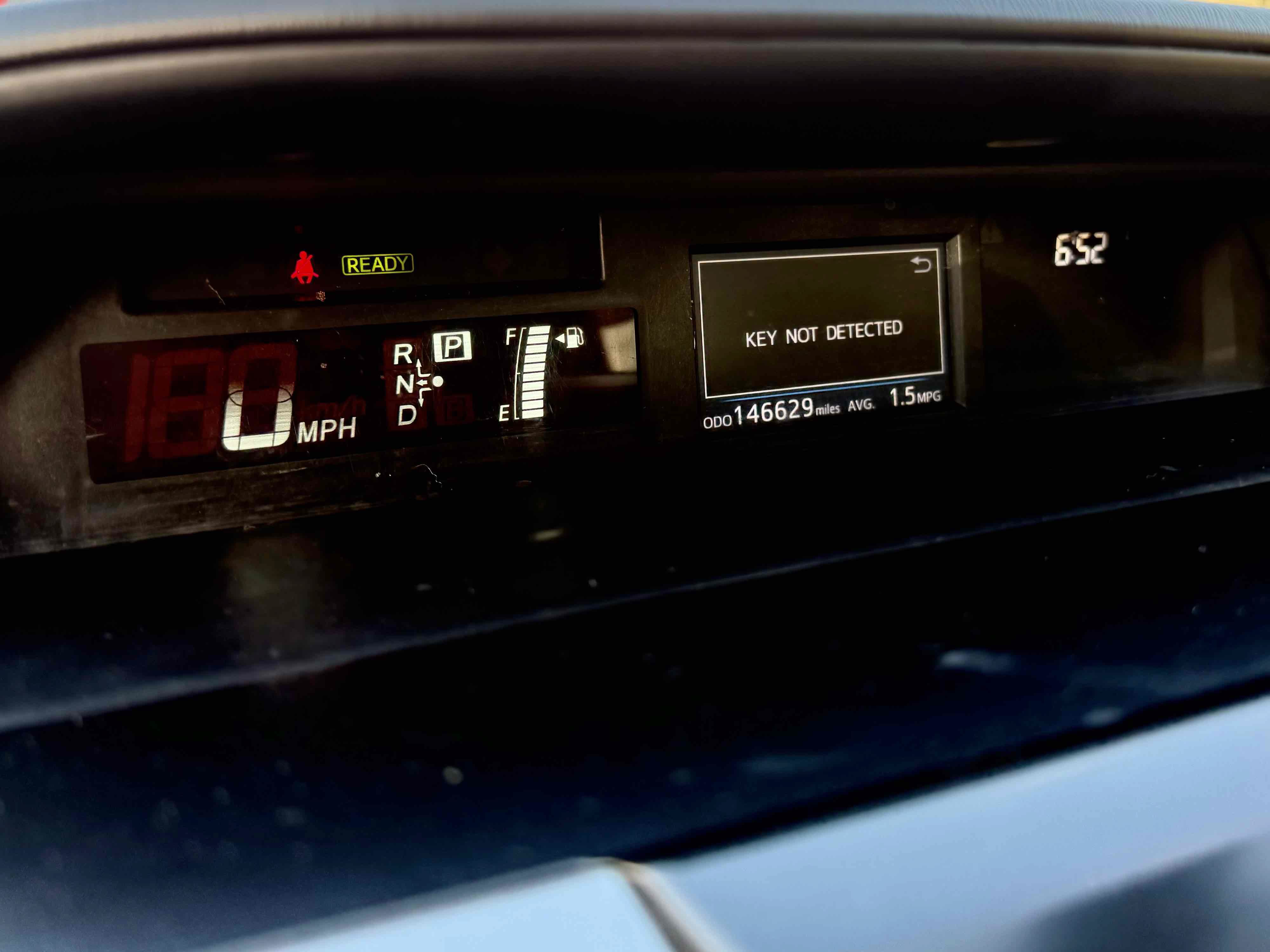 Used 2017 Toyota Prius V Five w/ Advanced Technology Package FWD image 23