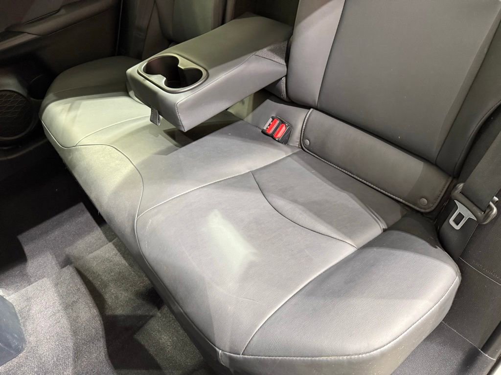 Used 2021 Toyota Prius FWD image 18