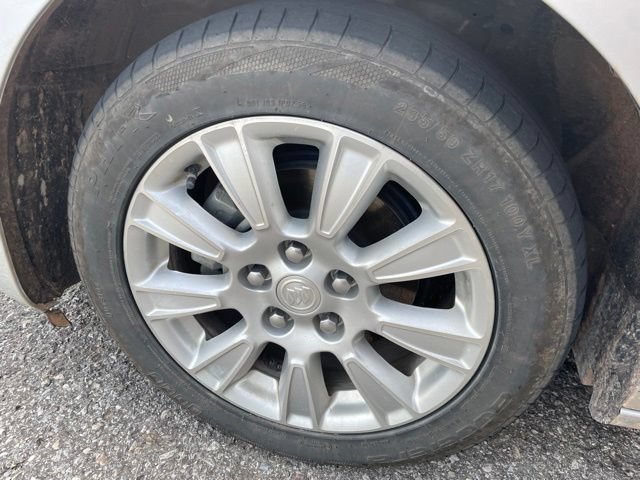 Used 2013 Buick LaCrosse Leather FWD image 8