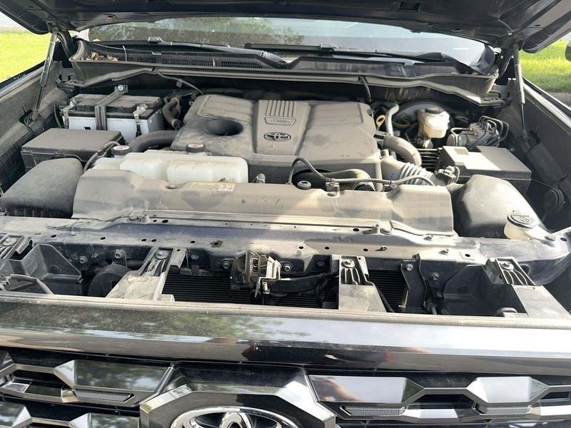Used 2023 Toyota Tundra Platinum w/ Advanced Package AWD/4WD image 14