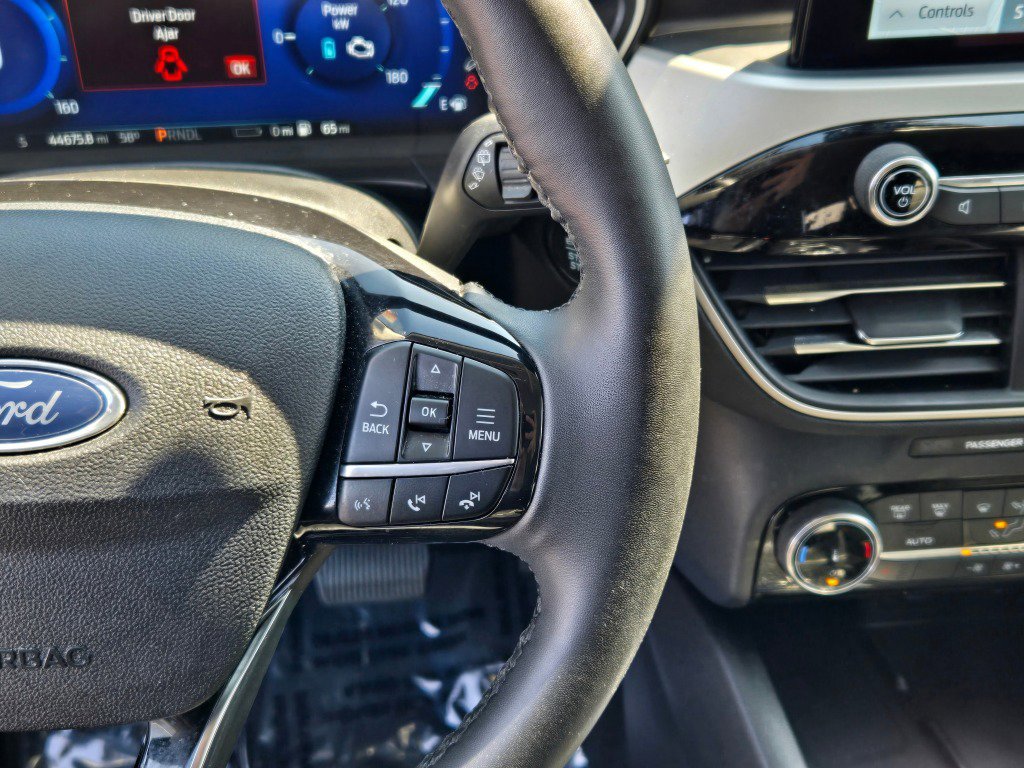 Used 2022 Ford Escape SEL w/ Technology Package image 31