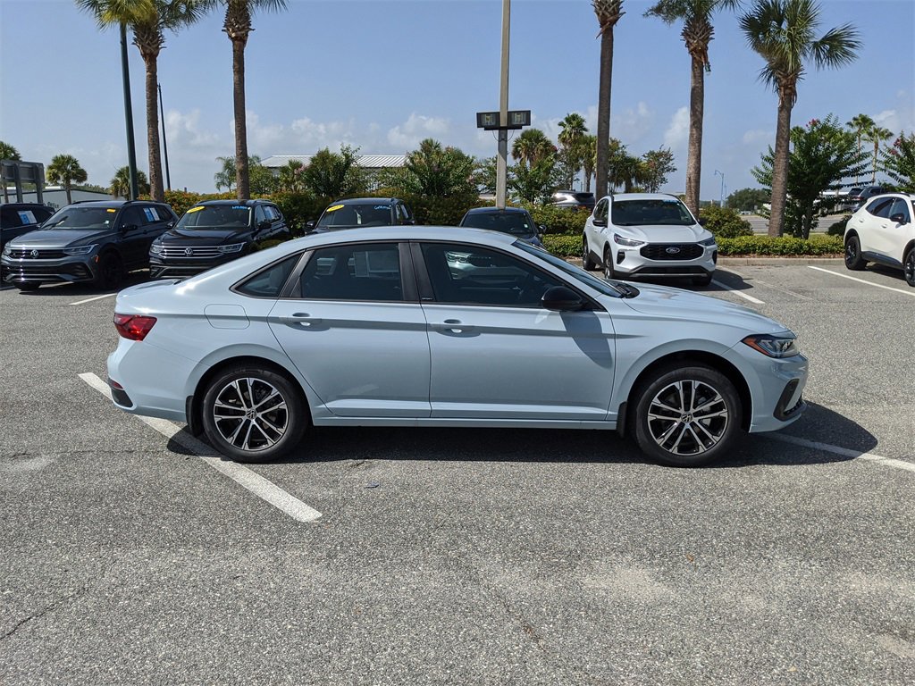 New 2025 Volkswagen Jetta Sport image 3
