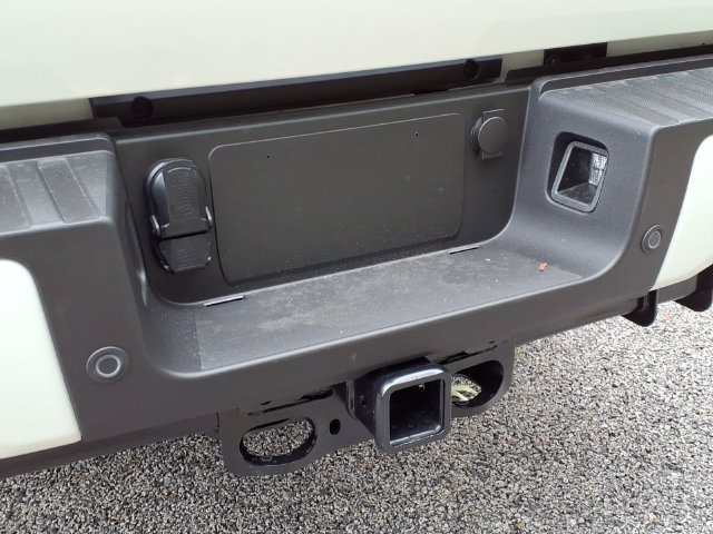New 2027 Ford F250 Lariat w/ Black Appearance Package AWD/4WD image 6