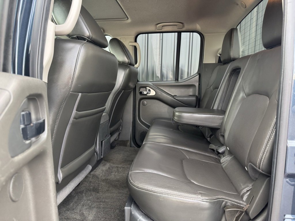 Used 2013 Nissan Frontier PRO-4X image 20