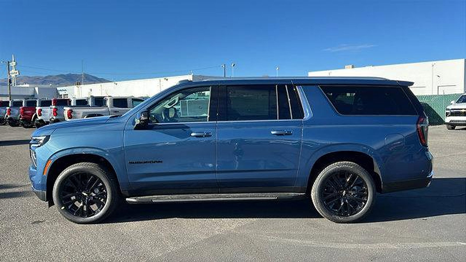 New 2026 Chevrolet Suburban Premier image 8