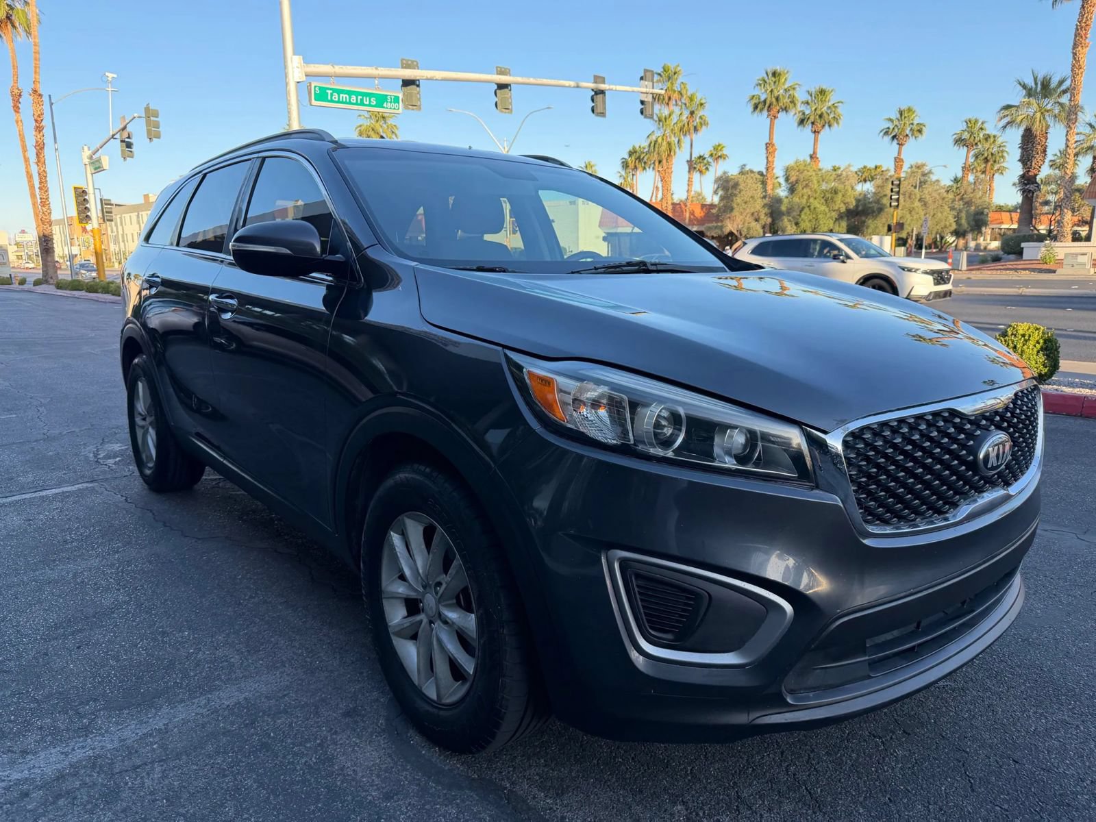 Used 2016 Kia Sorento FWD image 3
