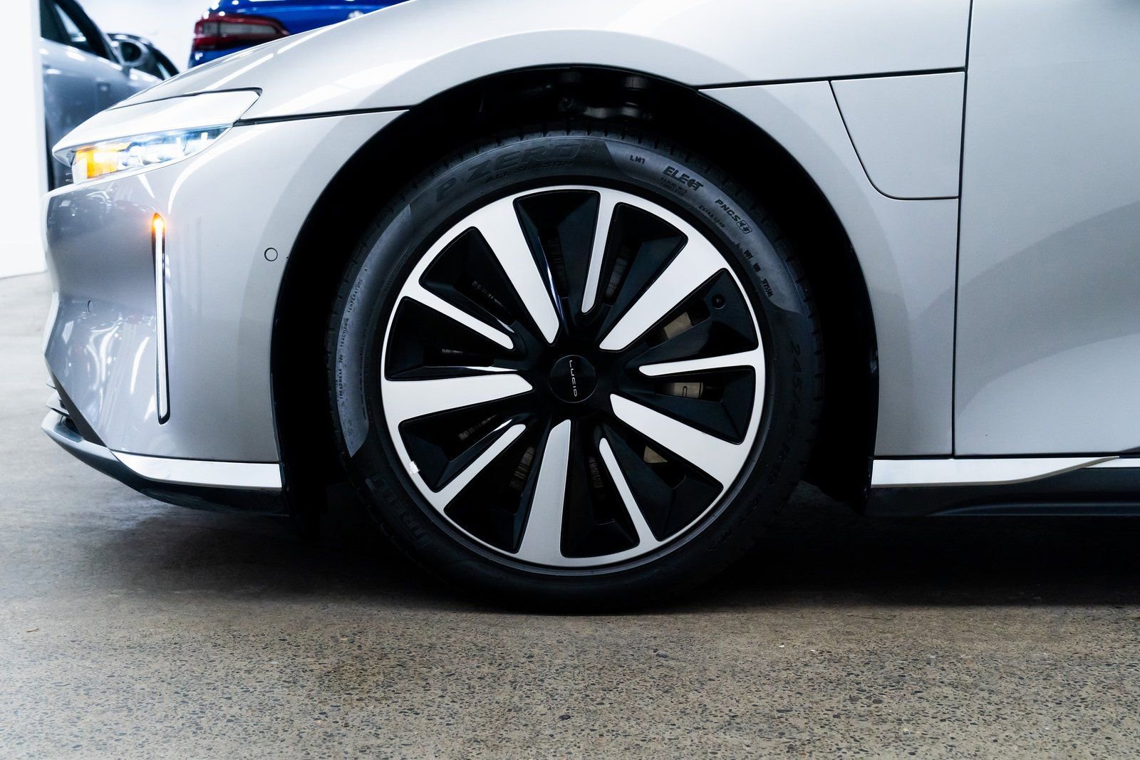 Used 2022 Lucid Air Grand Touring image 7