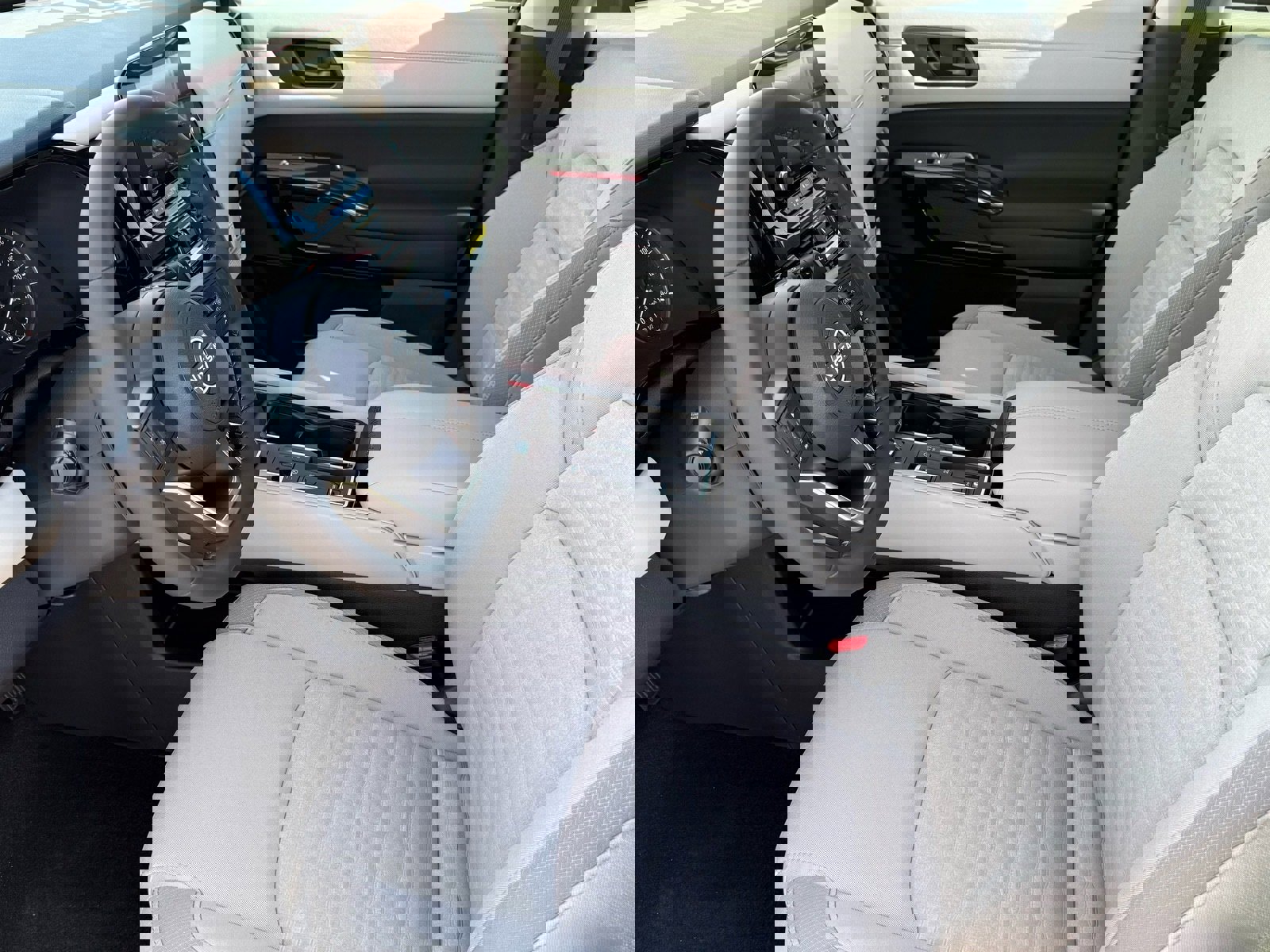 New 2025 Nissan Pathfinder SV image 12