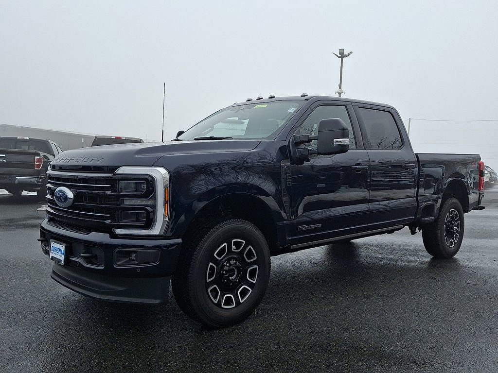 Used 2025 Ford F250 Platinum image 3
