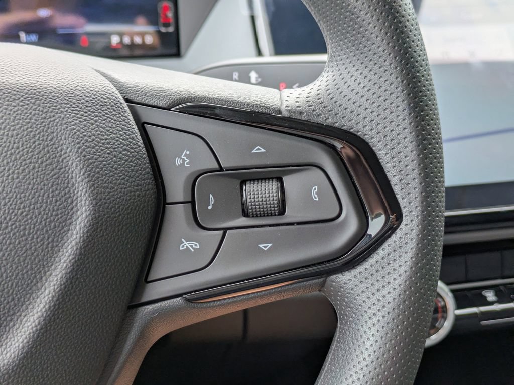 New 2027 Chevrolet Bolt LT FWD image 27