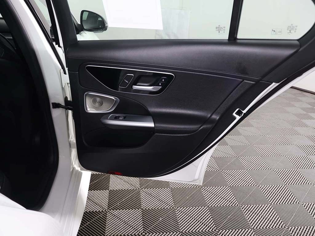 Used 2023 Mercedes-Benz C 300 4MATIC Sedan image 28