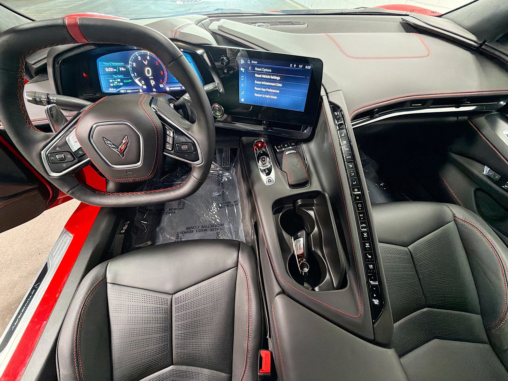 Used 2024 Chevrolet Corvette Stingray Premium Conv w/ Z51 Performance Package RWD image 15