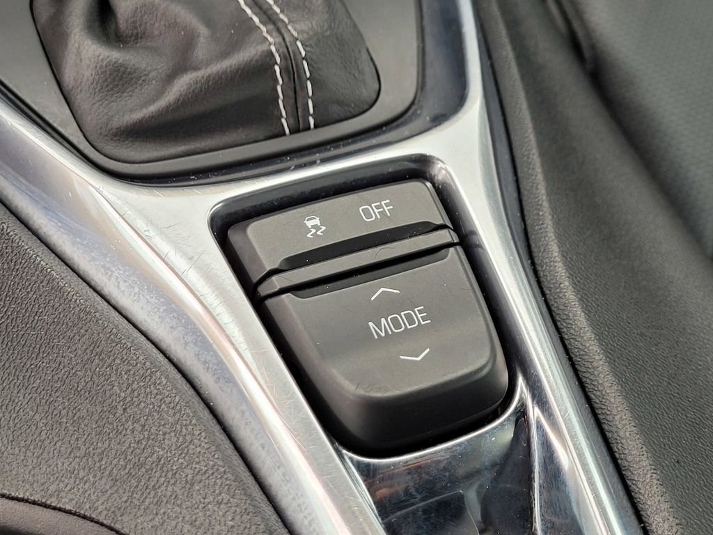 Used 2018 Chevrolet Camaro SS RWD image 18