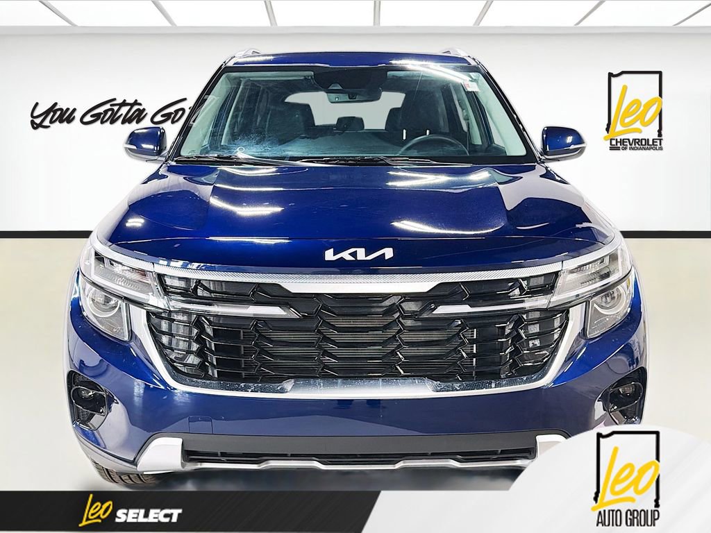 Used 2025 Kia Seltos EX w/ EX Sunroof Package image 2