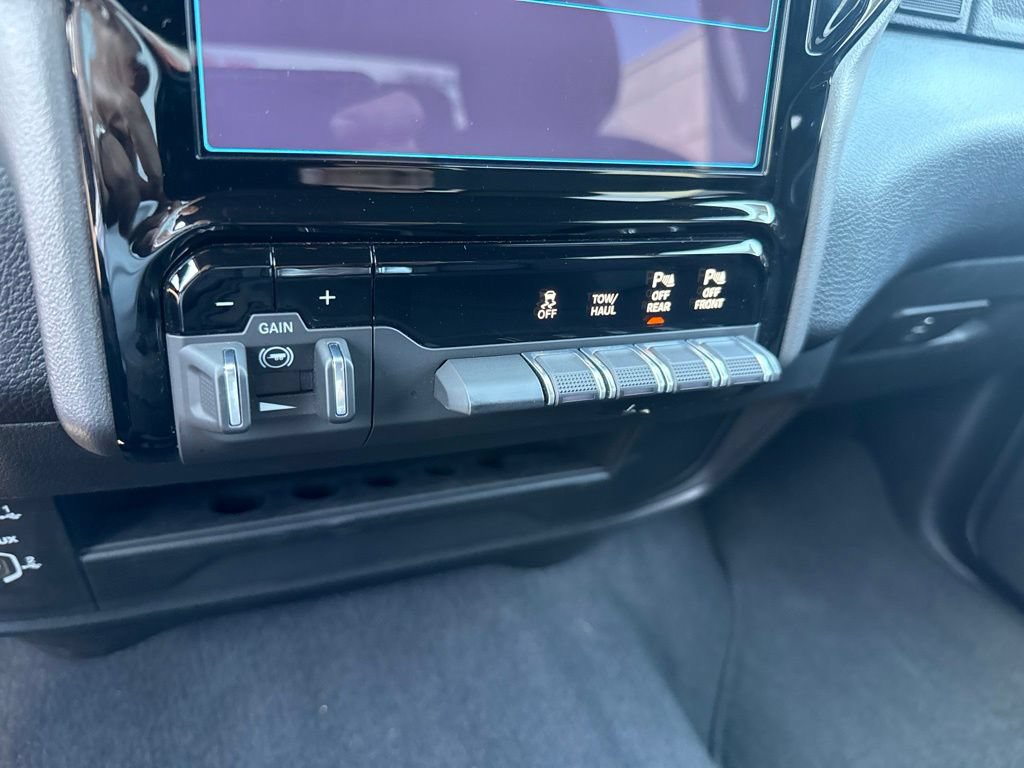 Certified 2026 RAM 2500 Big Horn AWD/4WD image 25