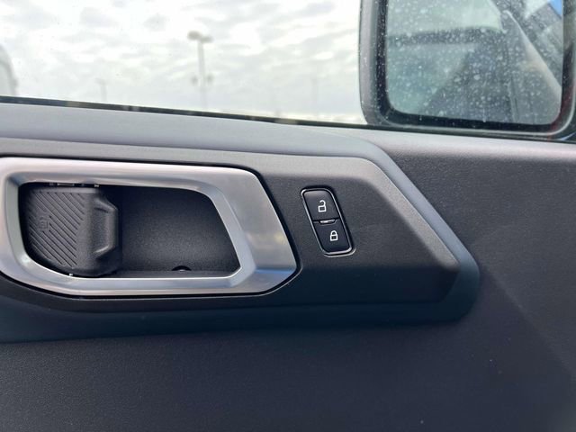 New 2026 Ford Bronco Heritage Edition image 10