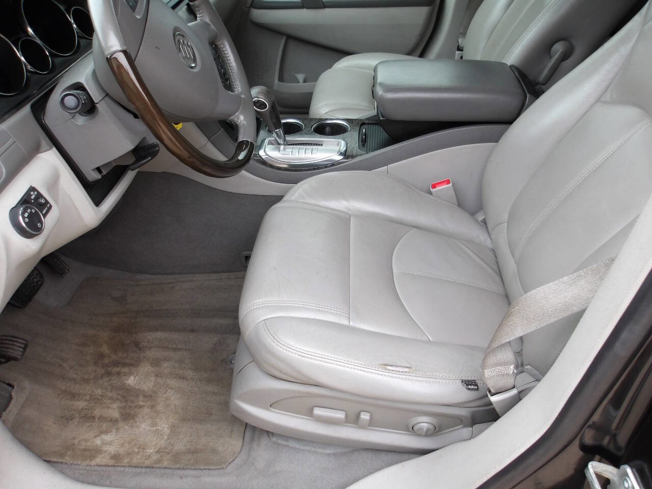 Used 2013 Buick Enclave Convenience image 6