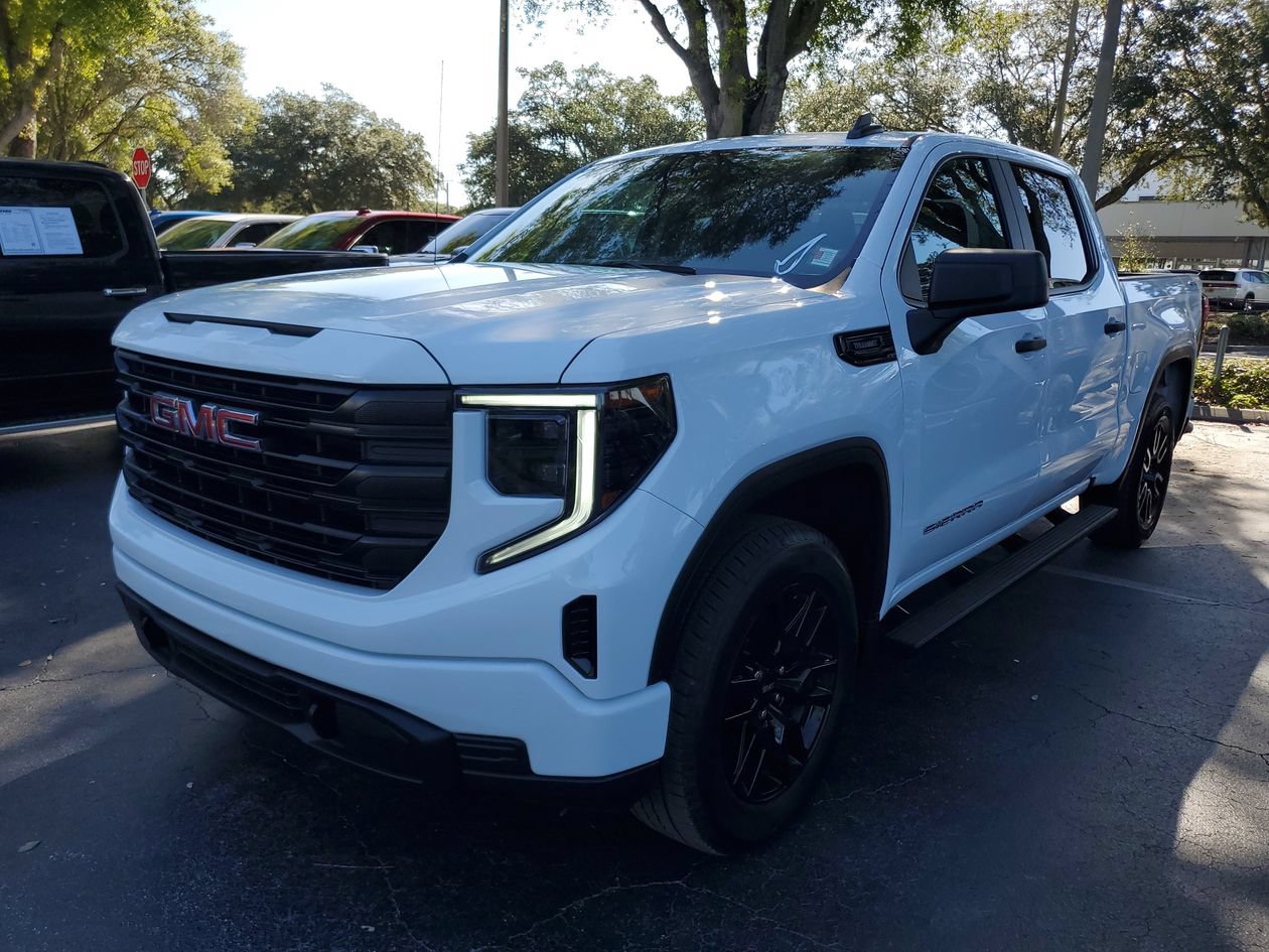 Used 2026 GMC Sierra 1500 Pro w/ Graphite Edition AWD/4WD image 2