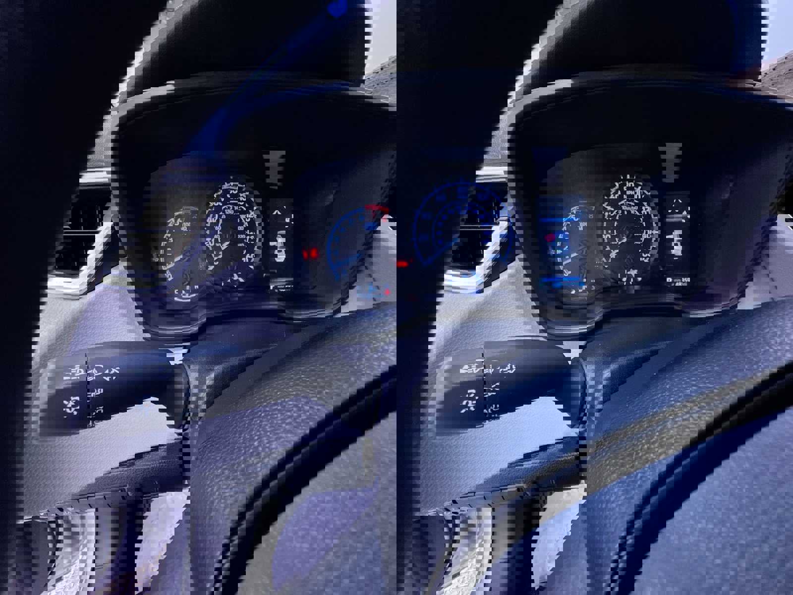 Used 2020 Toyota Corolla L image 18