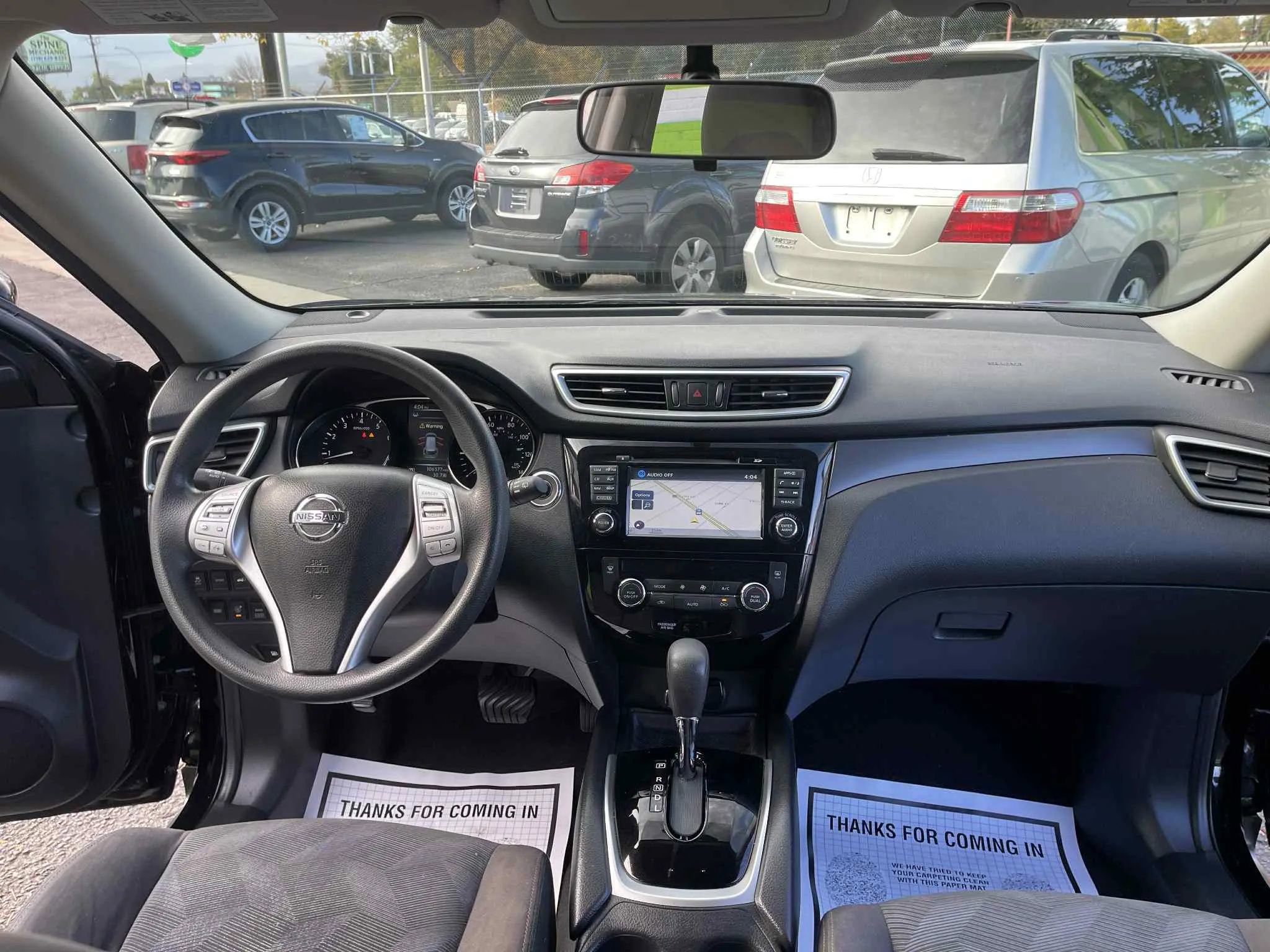 Used 2015 Nissan Rogue SV w/ SV Premium Package image 15