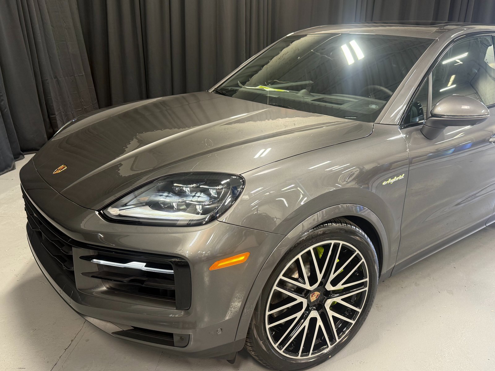 New 2026 Porsche Cayenne E-Hybrid image 2