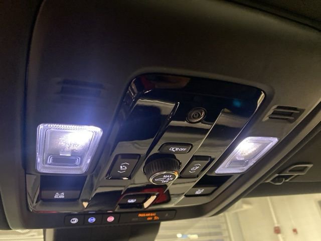 New 2026 Chevrolet Suburban Z71 w/ Comfort Package image 20