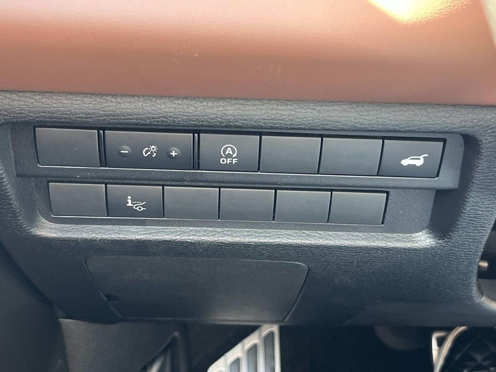 New 2026 Mitsubishi Outlander SEL image 29