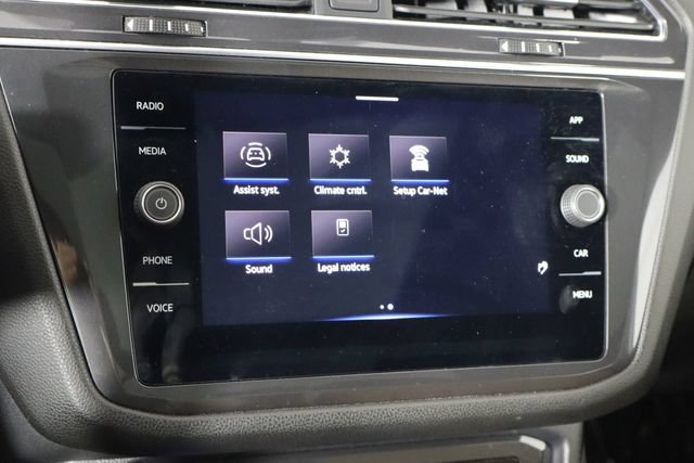 Used 2023 Volkswagen Tiguan SE R-Line AWD/4WD image 28