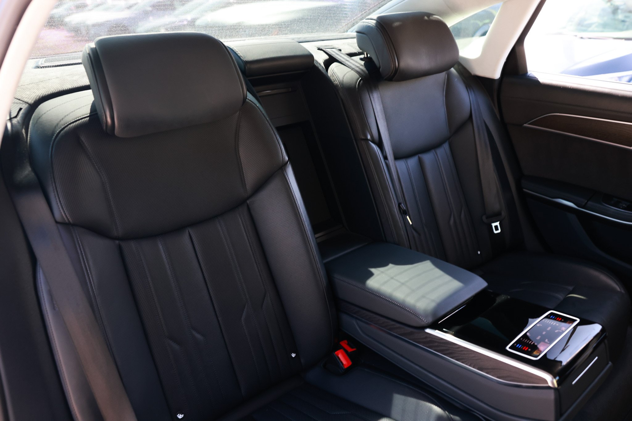 Used 2019 Audi A8 L 3.0T w/ Executive Package AWD/4WD image 14