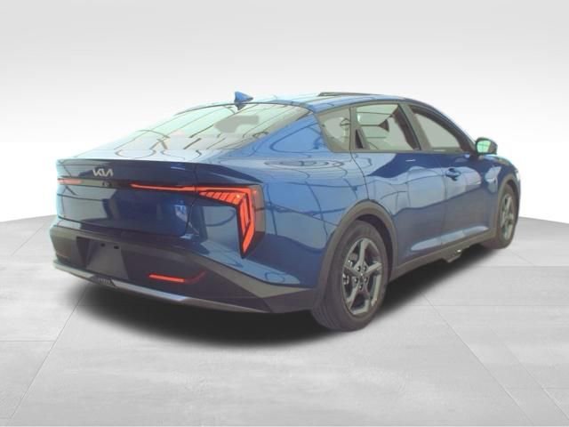 Used 2025 Kia K4 FWD image 4