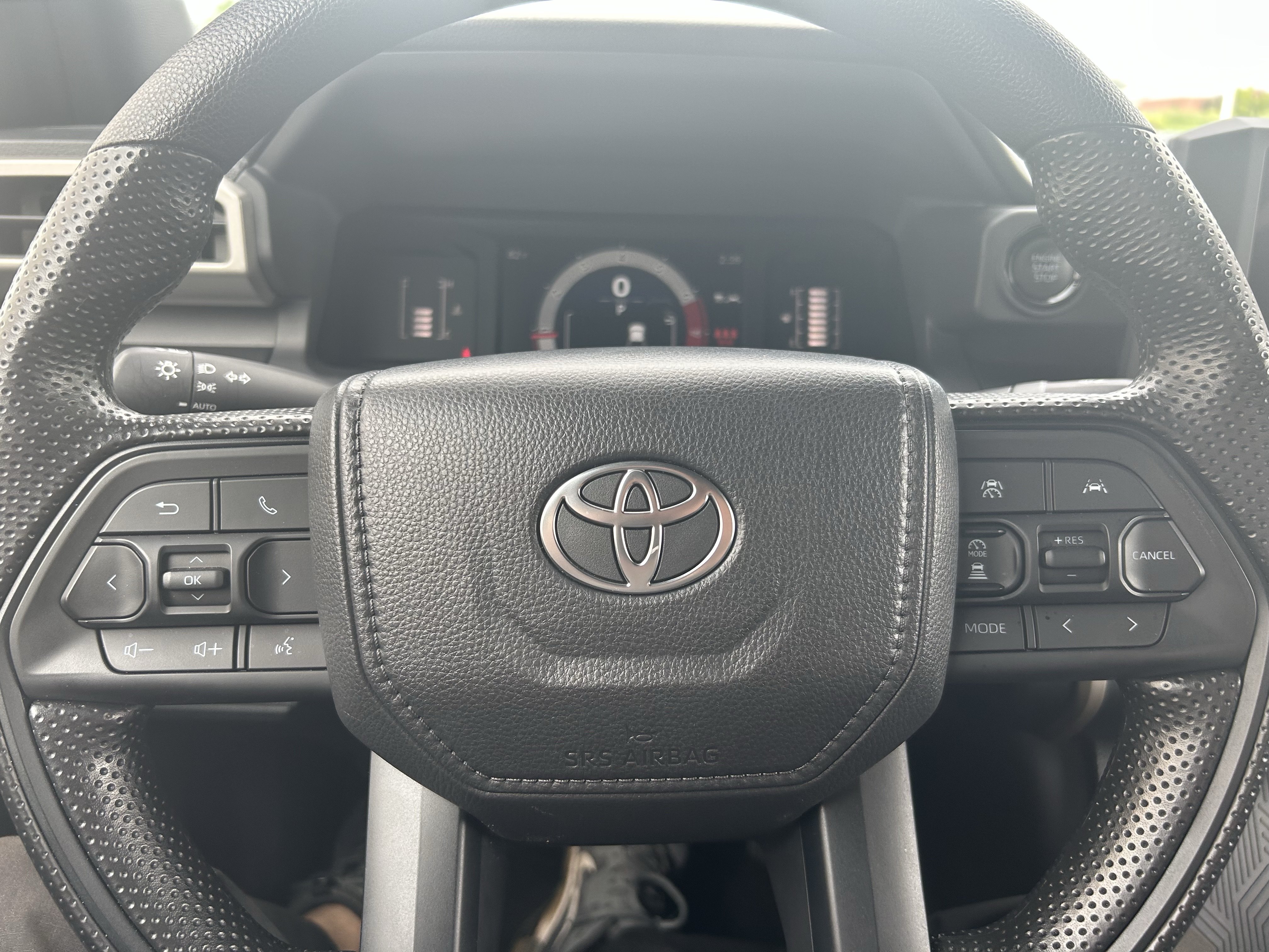 Certified 2025 Toyota Tacoma SR AWD/4WD image 21