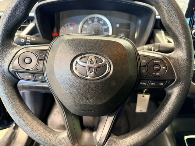 Used 2021 Toyota Corolla LE FWD image 9
