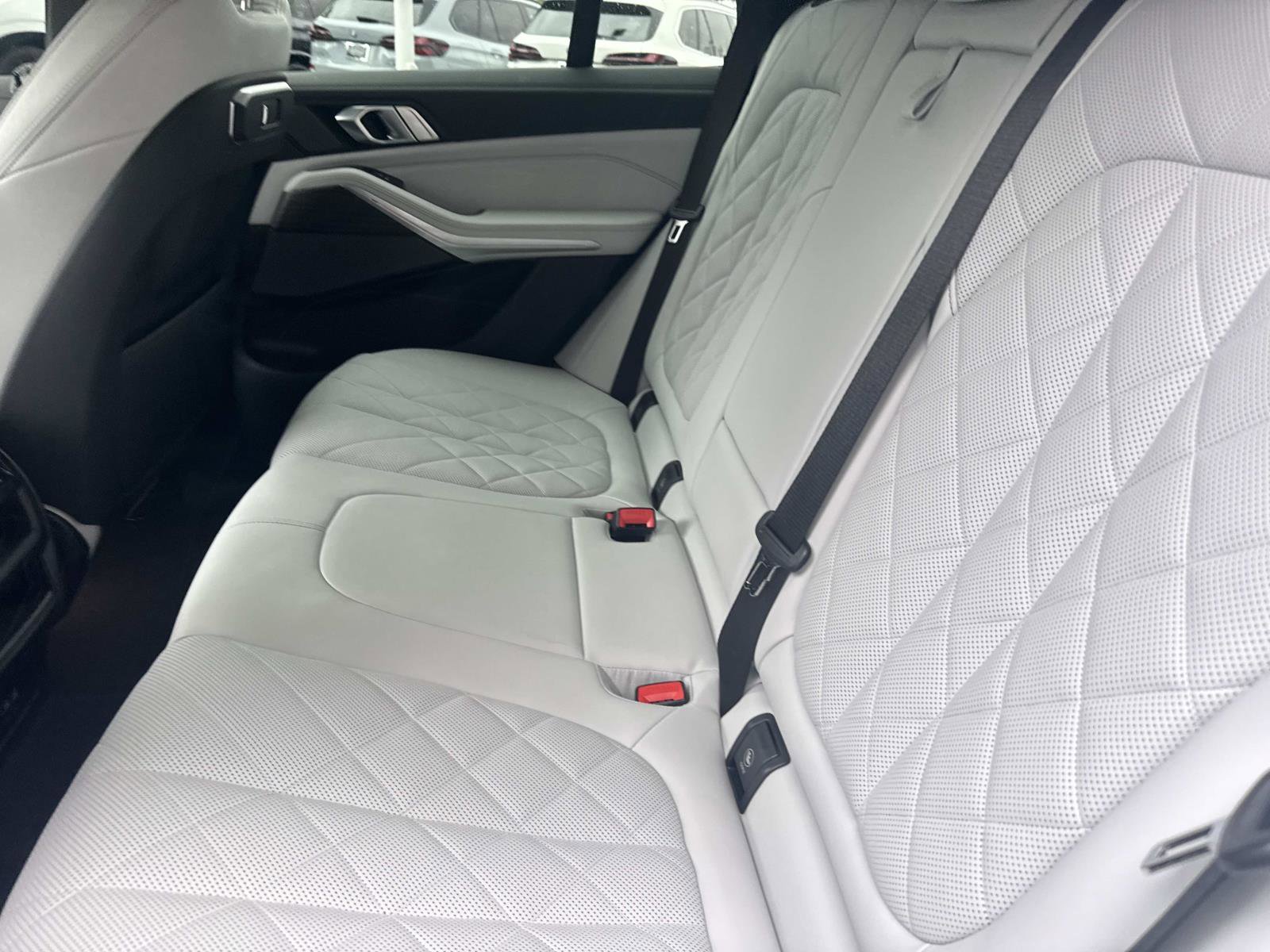 Certified 2024 BMW X5 sDrive40i w/ Premium Package image 13