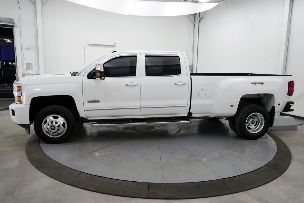 Used 2015 Chevrolet Silverado 3500 High Country w/ Duramax Plus Package image 4