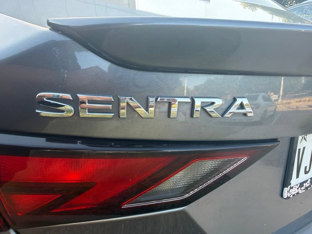 Used 2021 Nissan Sentra SR w/ SR Premium Package FWD image 18