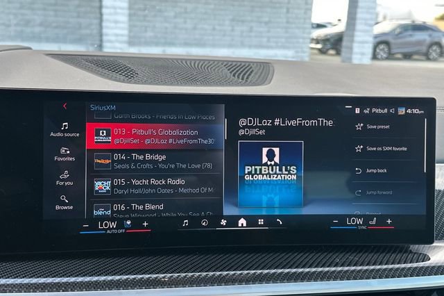 Used 2026 BMW X5 M60i image 21