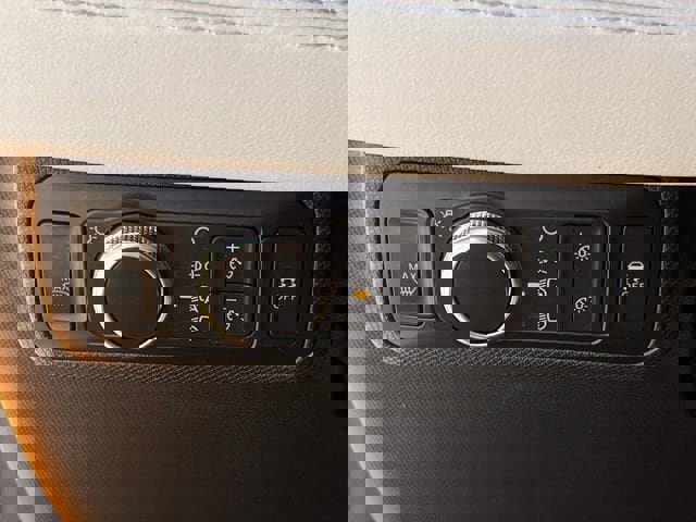 Used 2022 Ford Mustang Mach-E Premium image 21