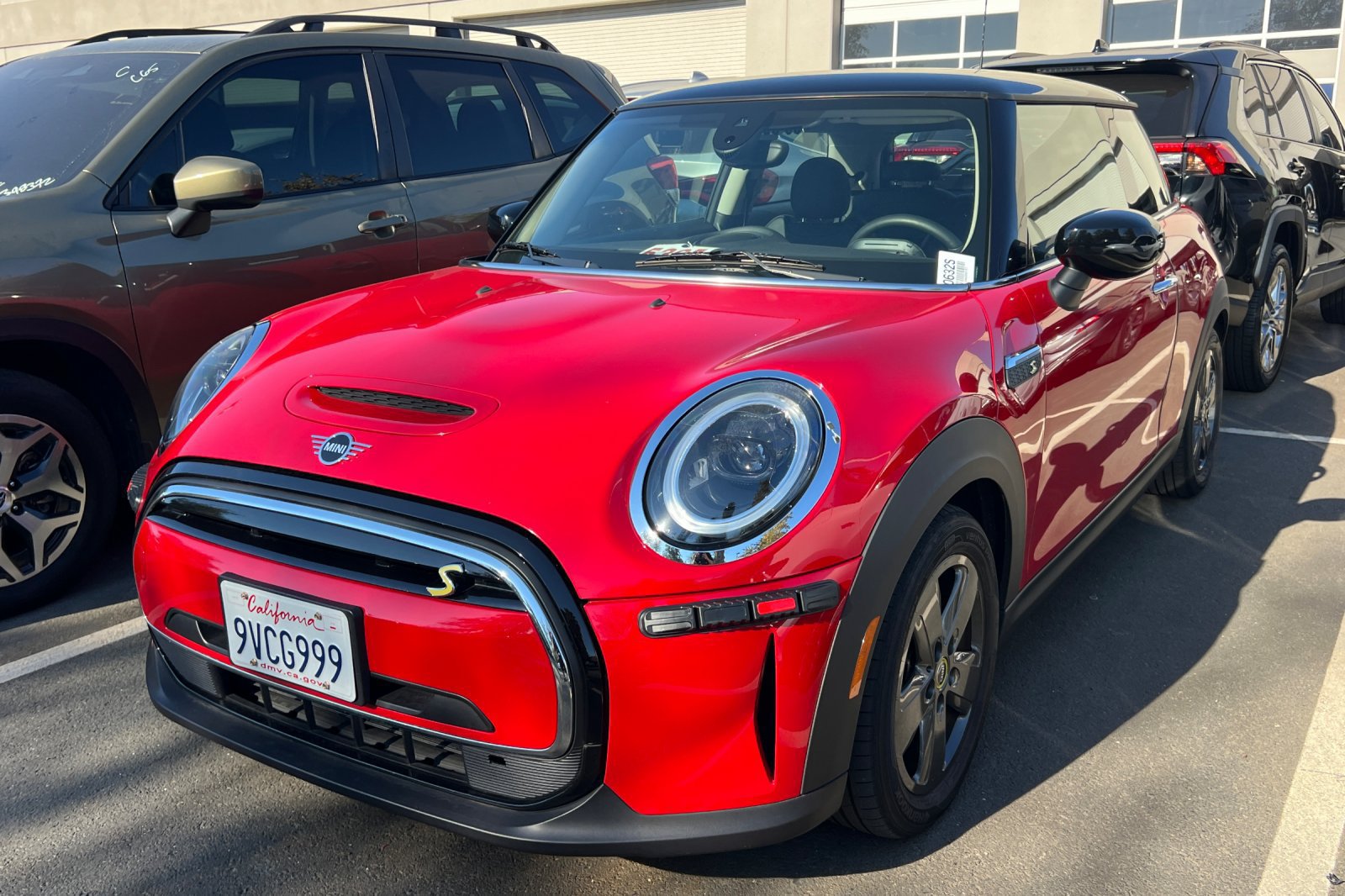 Used 2022 MINI Cooper SE FWD image 2