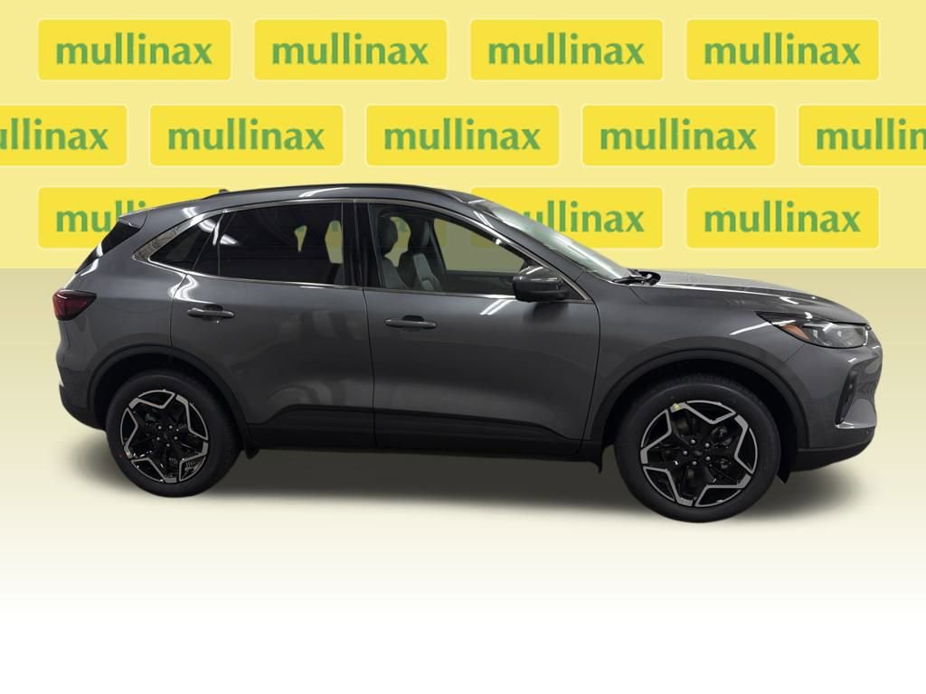 New 2026 Ford Escape Platinum w/ Premium Technology Package image 2