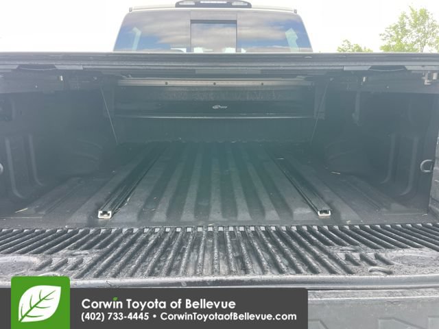 Used 2018 Nissan Titan PRO-4X w/ Pro-4x Convenience Package AWD/4WD image 29