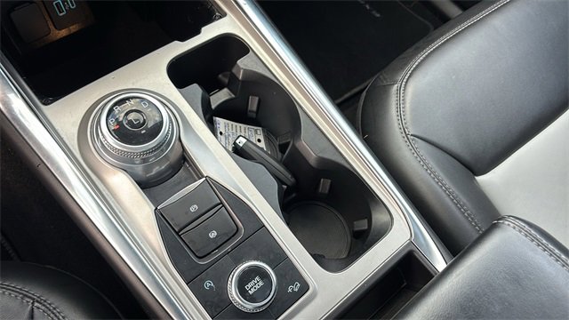 Used 2024 Ford Explorer XLT w/ Equipment Group 202A image 21