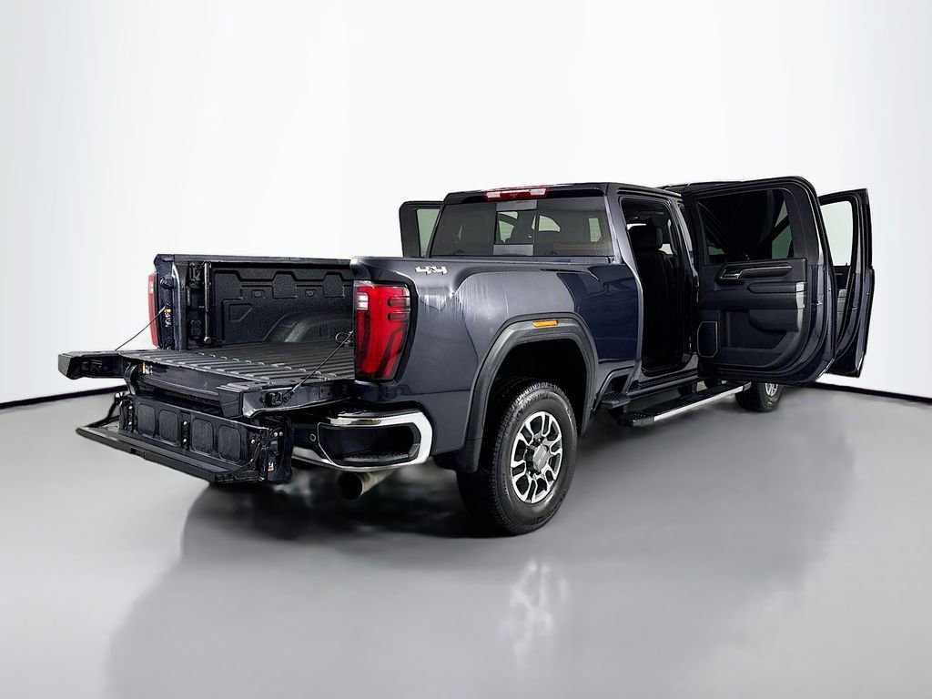 Used 2024 GMC Sierra 3500 SLT w/ SLT Convenience Package AWD/4WD image 23