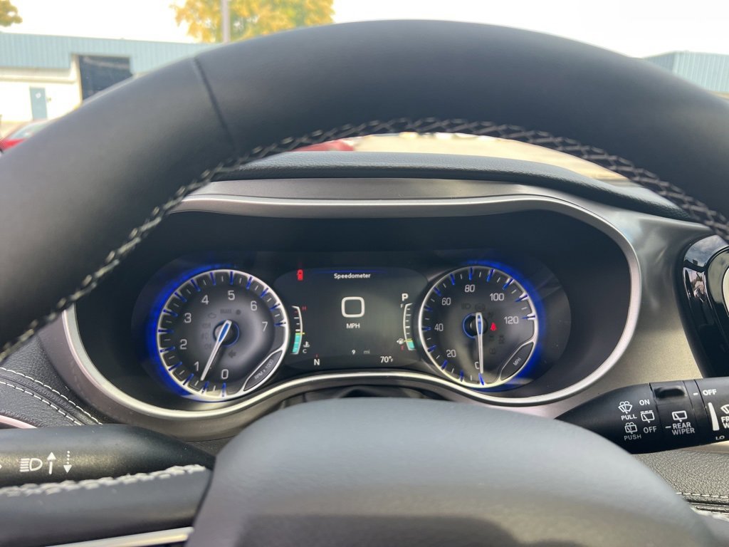 New 2026 Chrysler Pacifica Select image 55