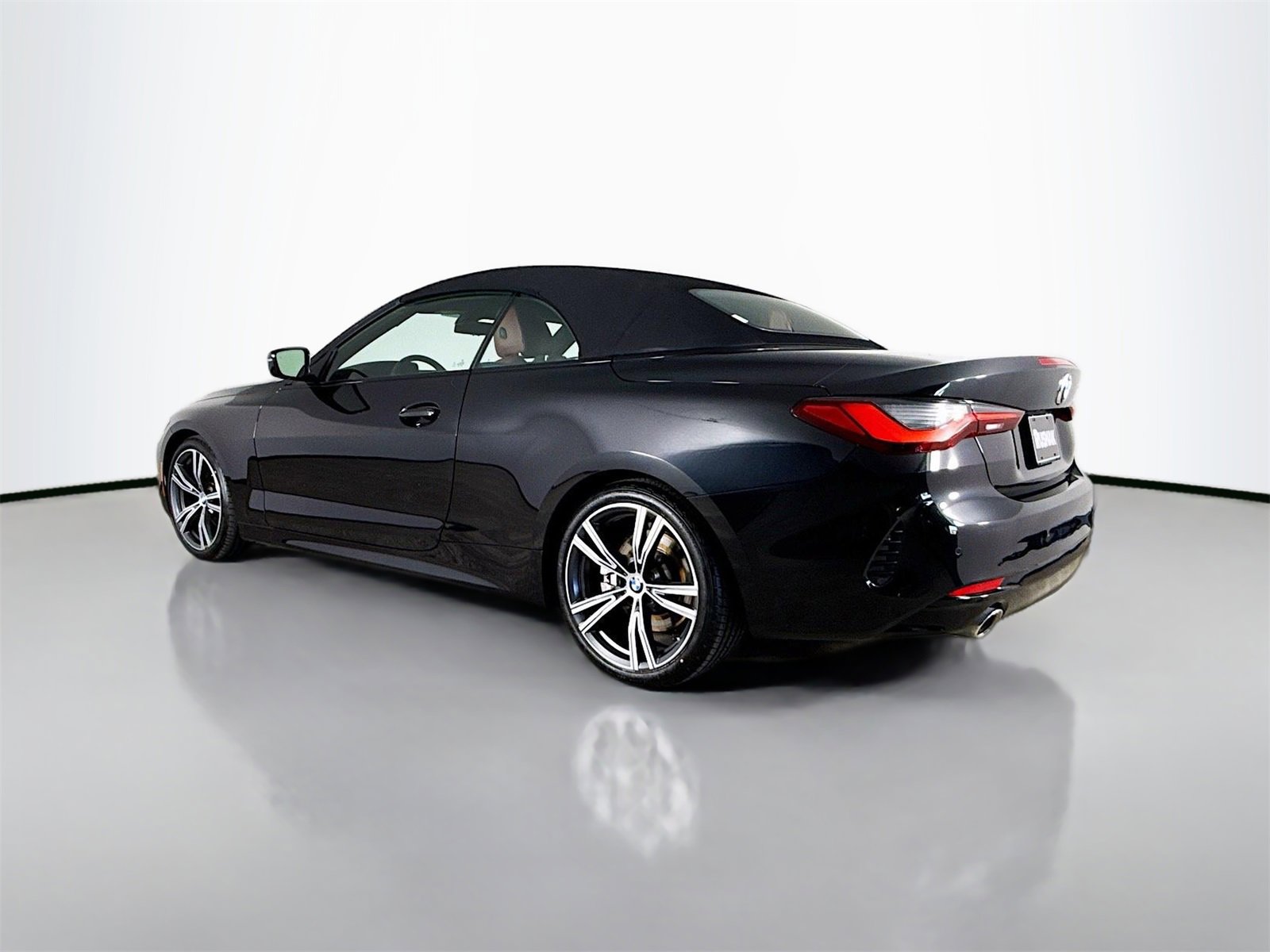 Certified 2023 BMW 430i Convertible w/ Convenience Package image 5