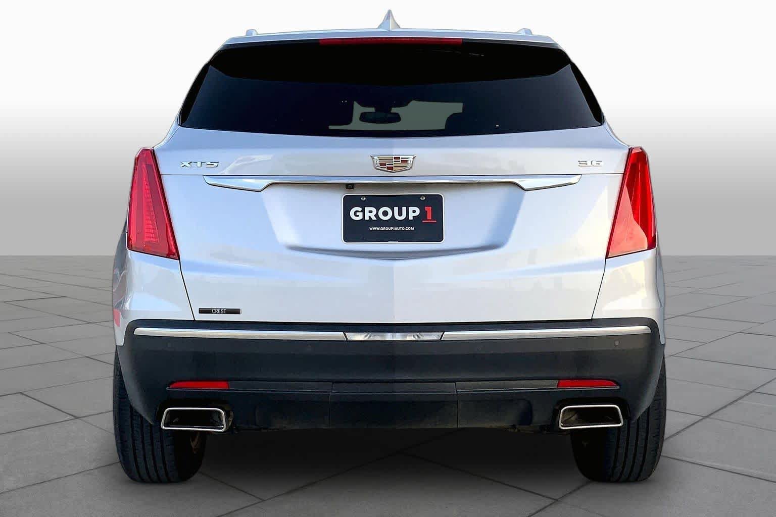 Used 2017 Cadillac XT5 FWD image 5