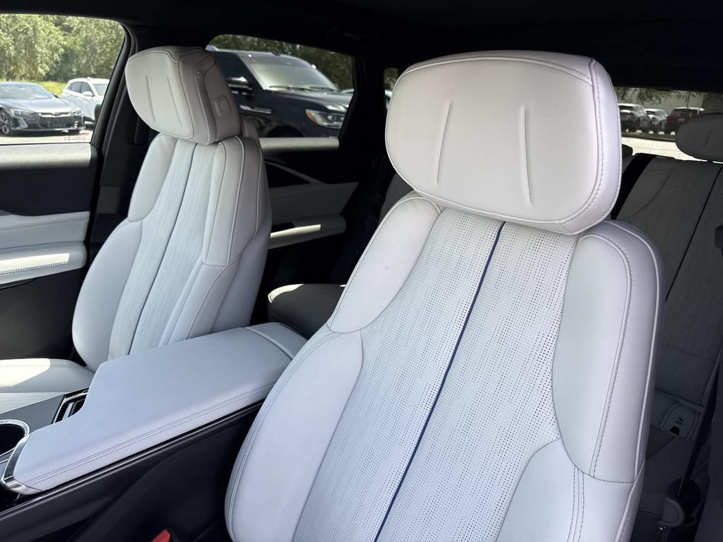 New 2026 Cadillac Lyriq Luxury w/ LPO, Floor Liner Package RWD image 21