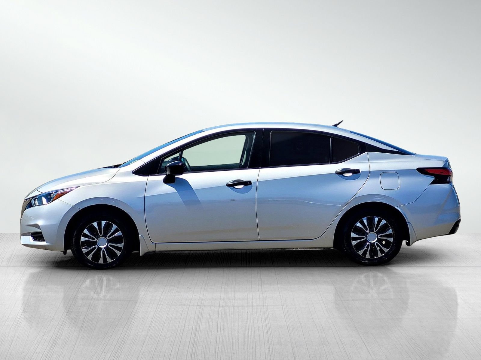 Used 2020 Nissan Versa S FWD image 10
